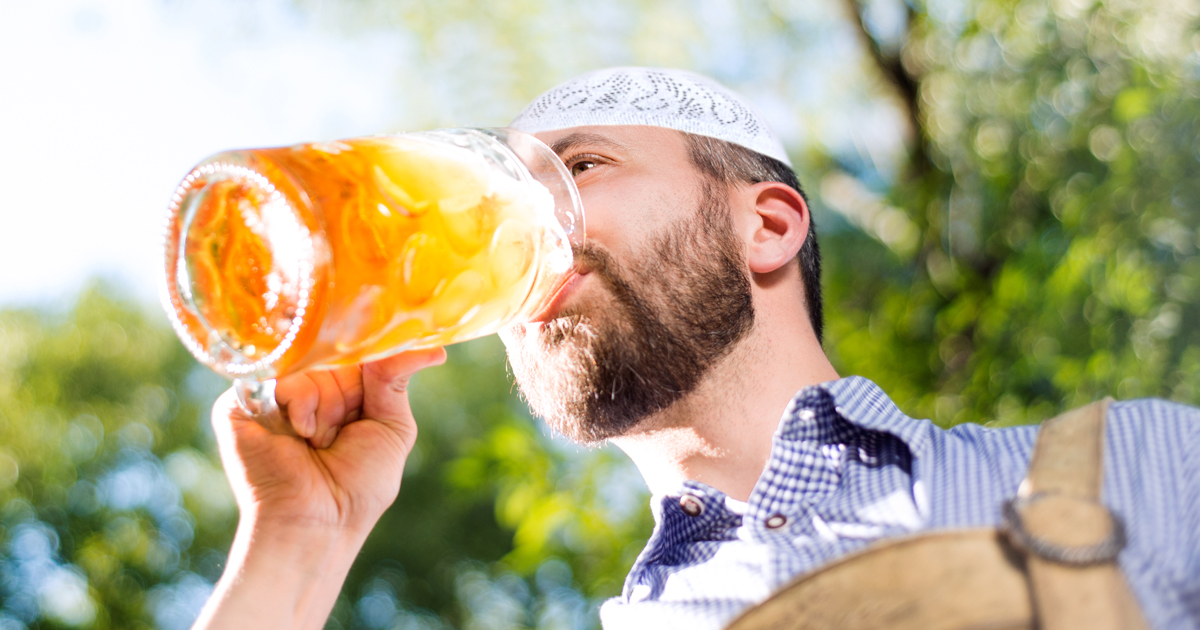 Noktara - Alkoholfreies Maß Bier auf dem Oktoberfest für muslimische Besucher - Schluck