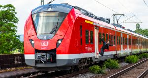 Noktara - Deutsche Bahn wirft Maskenverweigerer aus fahrendem Zug