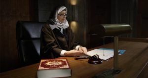 Noktara - Neutralitätsgesetz gekippt- Muslimische Richterin darf Kopftuch tragen
