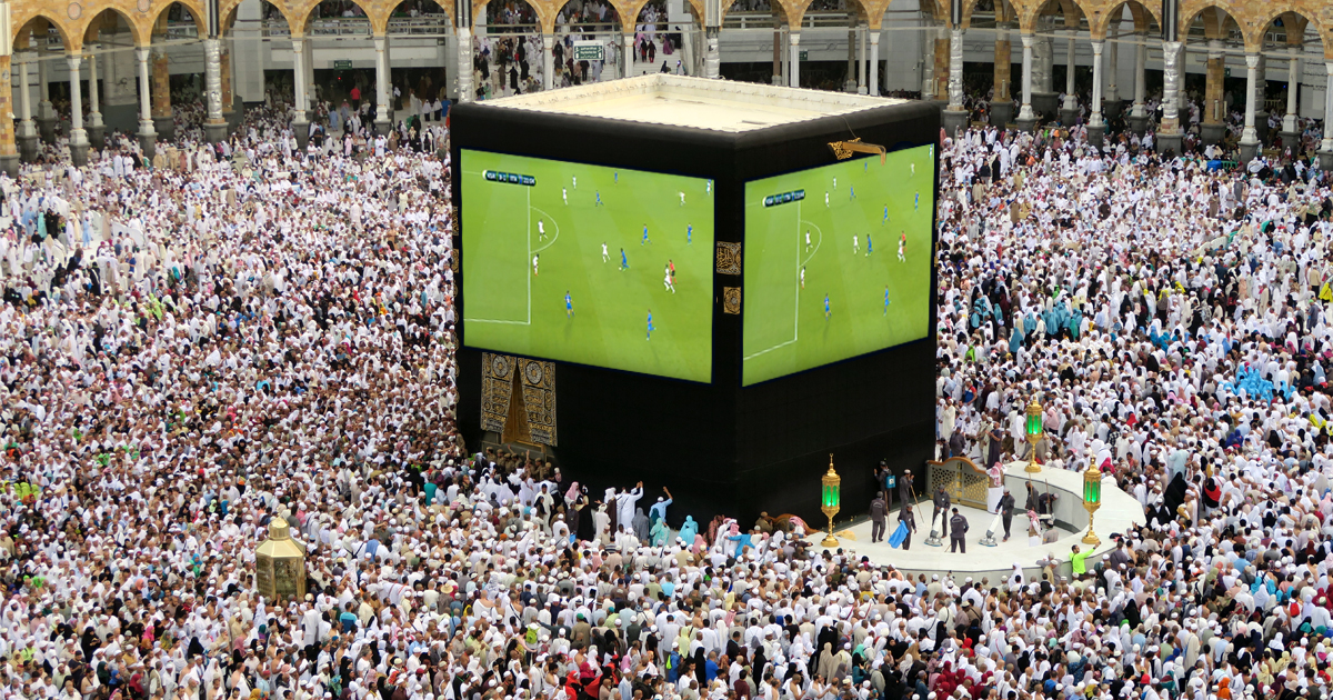 Noktara - Public Viewing - Fußballgucken vor der Kaaba